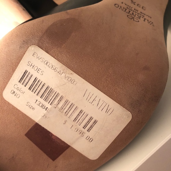 Authentic Valentino Pumps - Picture 10 of 10